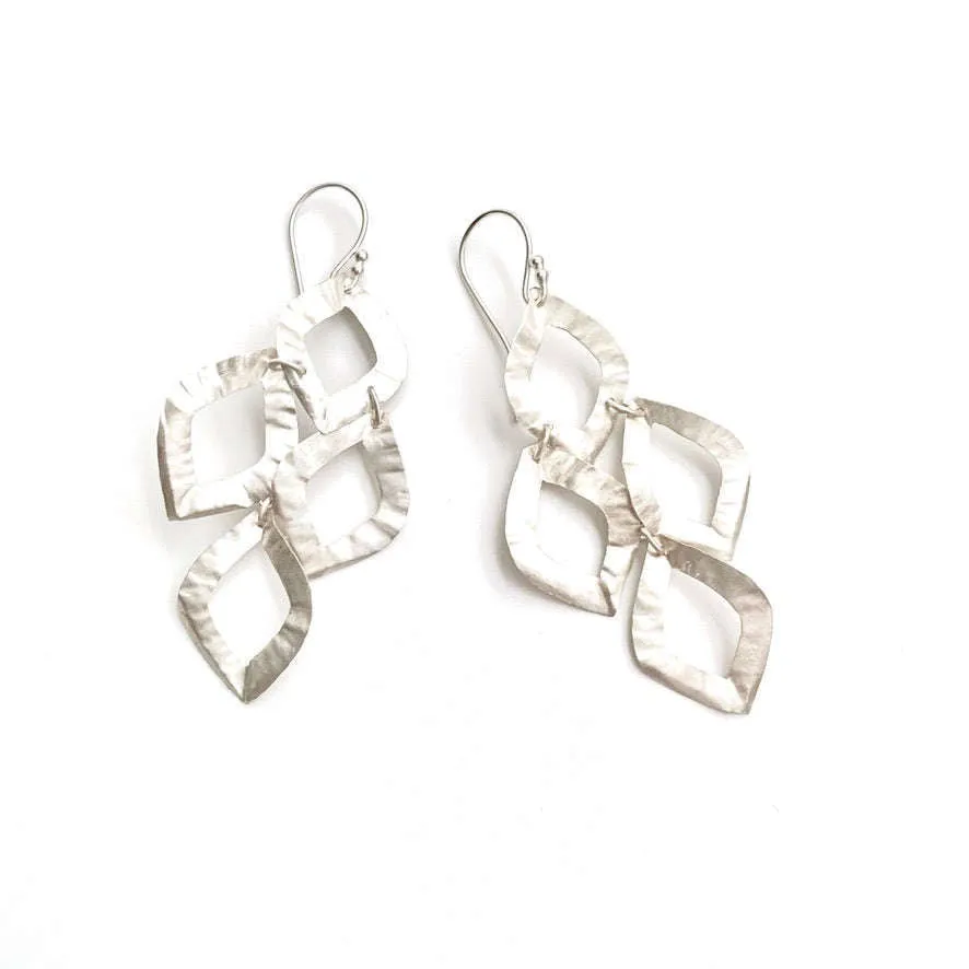 Cabo Iris Earring in Silver Foil