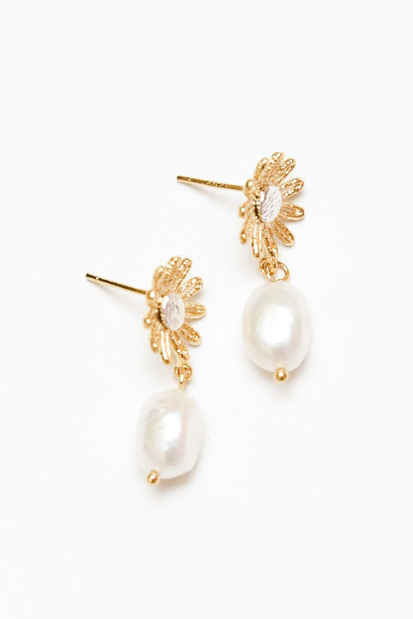 Jamaica Gold Flower Pearl Earrings