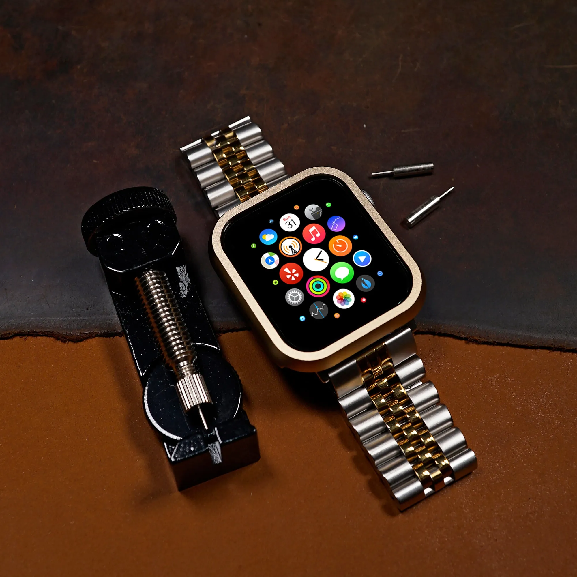 Jubilee Metal Strap in Silver and Yellow Gold (Apple Watch)