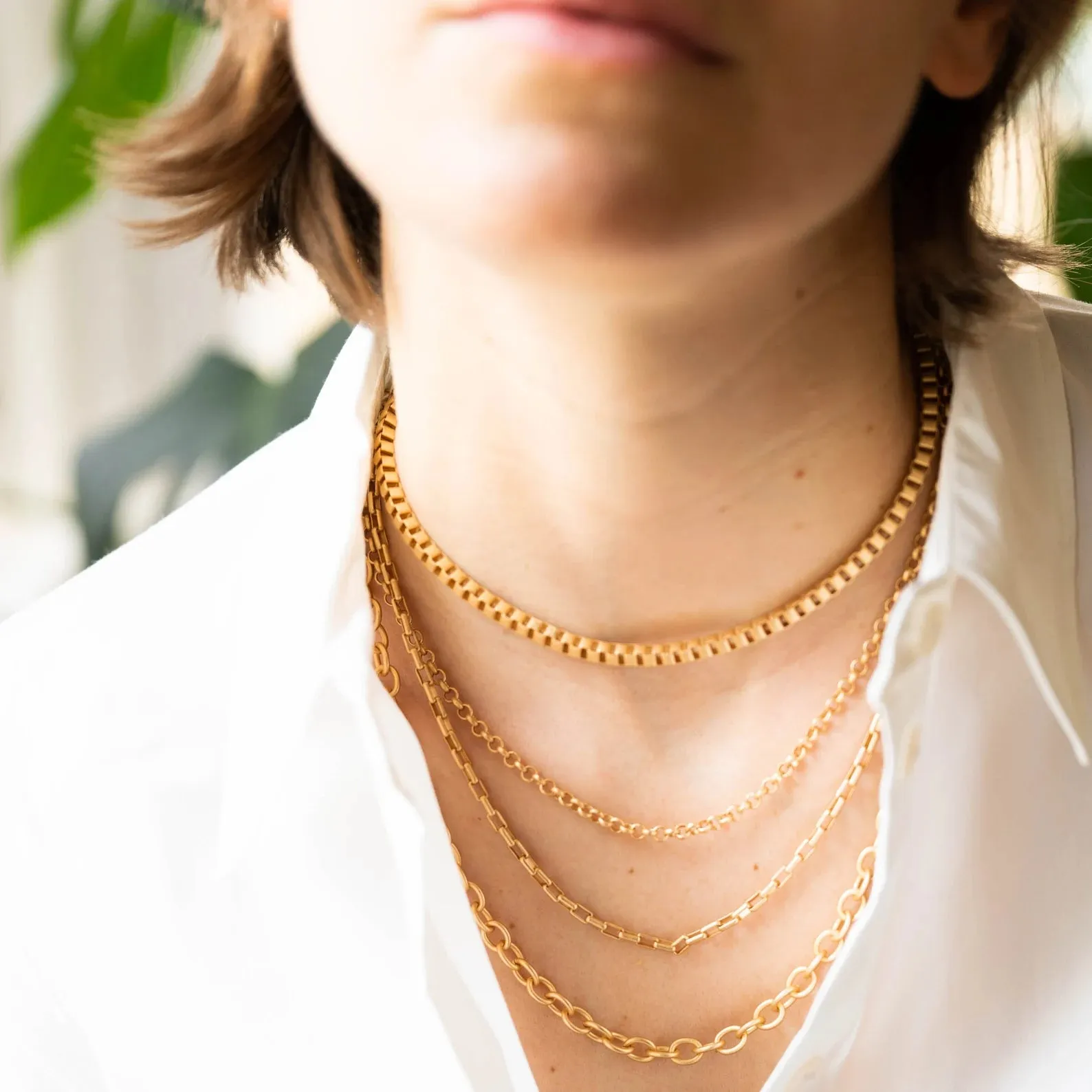 Matte Gold small Rolo Chain Necklace