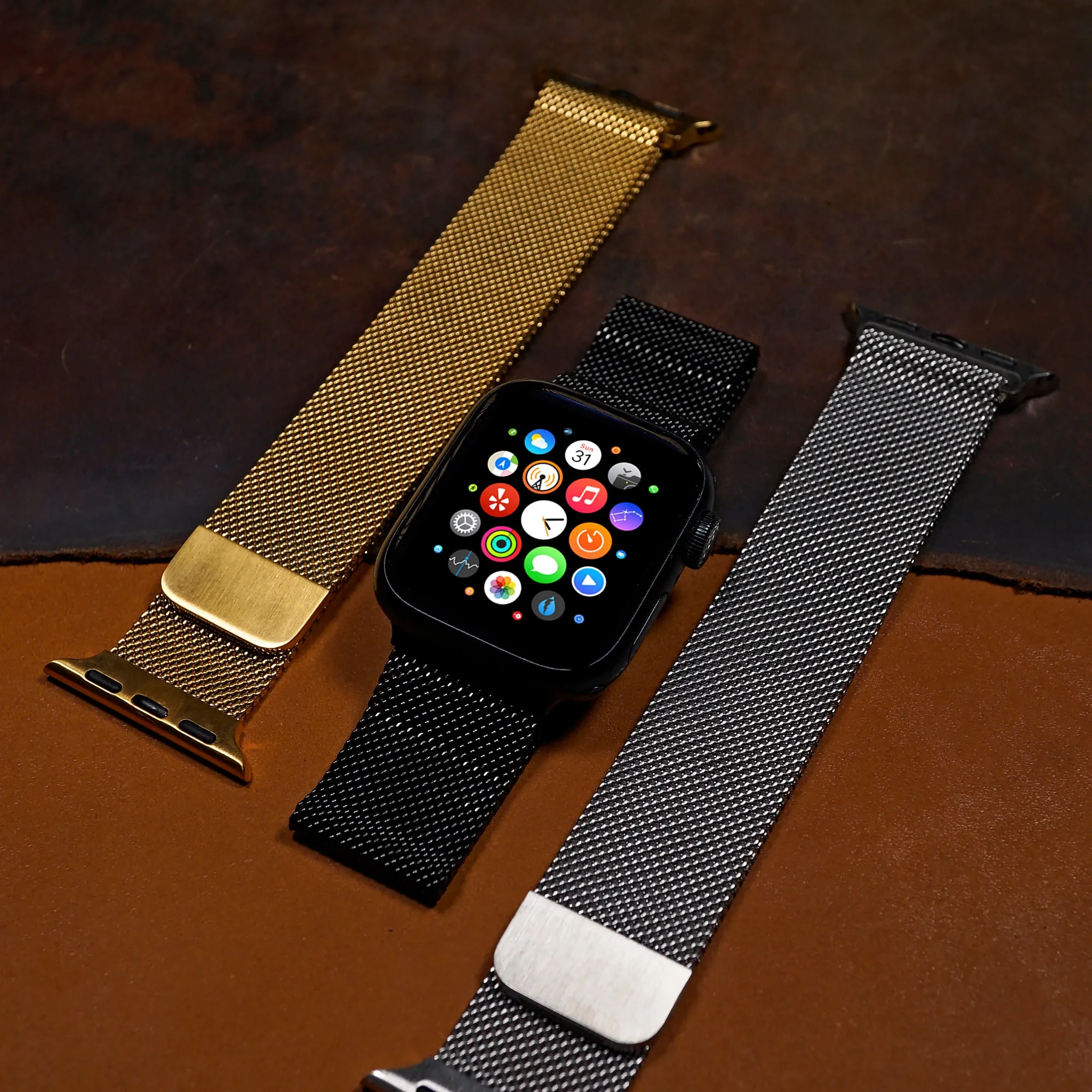 Milanese Mesh Strap in Black (Apple Watch)