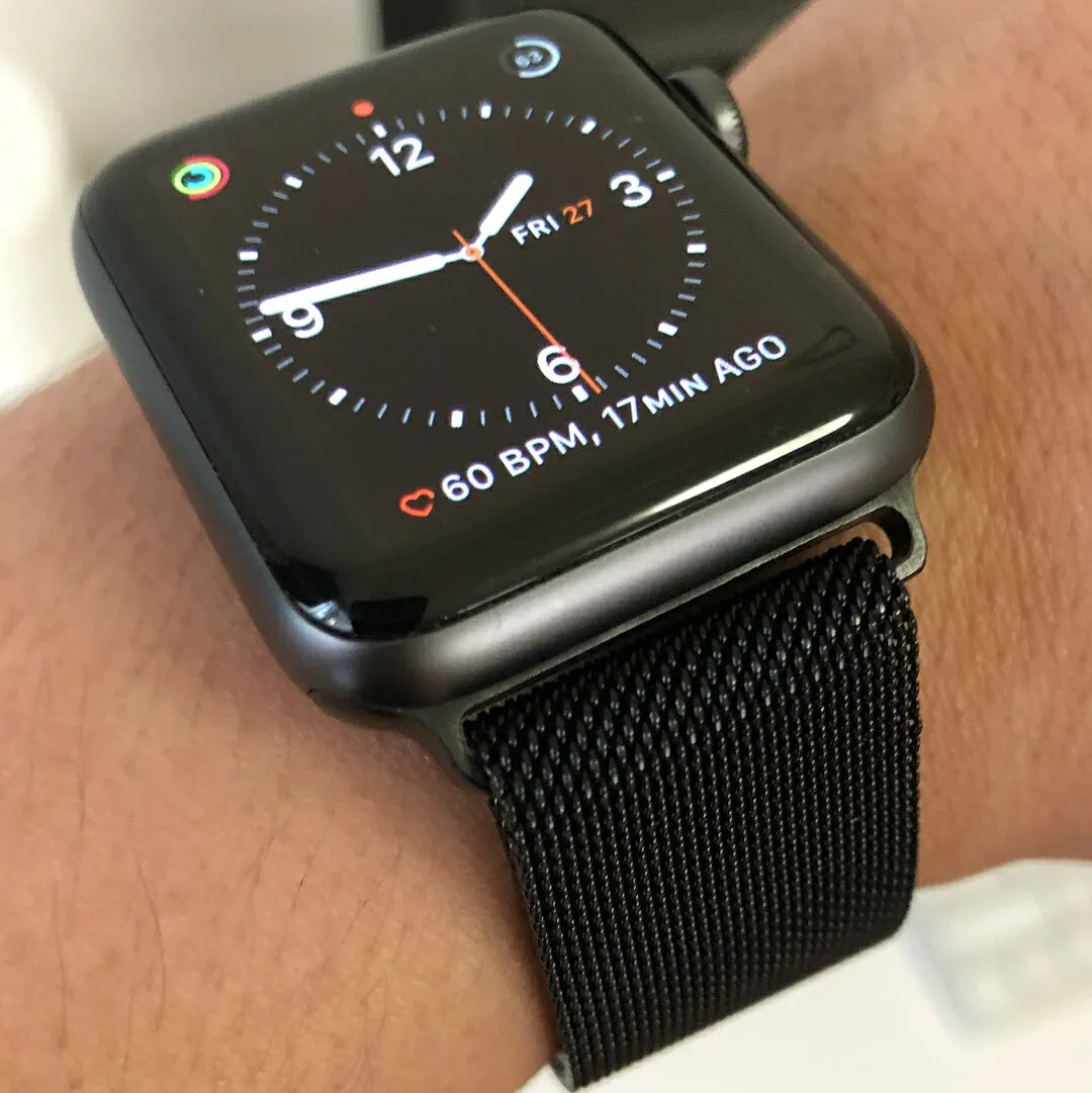 Milanese Mesh Strap in Black (Apple Watch)